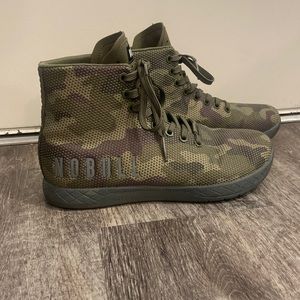 Nobull height top trainers forest camo M 6.5 W 8